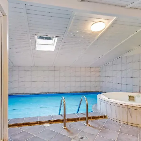 8 Person In Oksb L Hébergement de vacances
