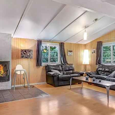 8 Person In Oksb L Hébergement de vacances