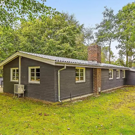 8 Person In Oksb L Hébergement de vacances Oster Vrogum
